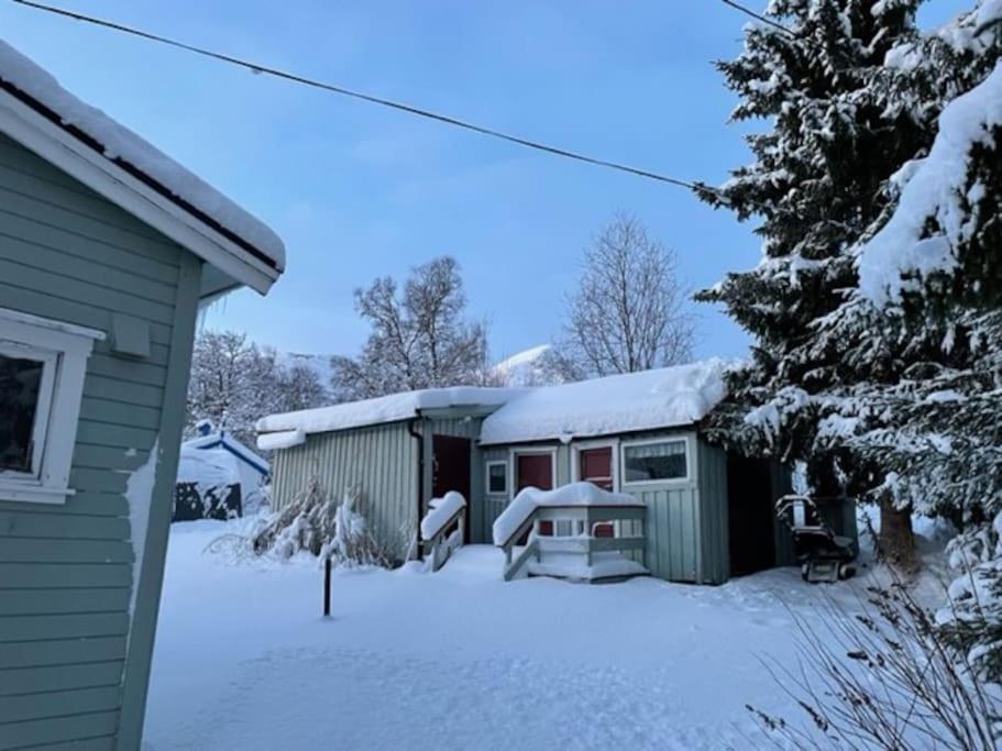 House With Garage In Central Lyngen Lyngseidet 외부 사진